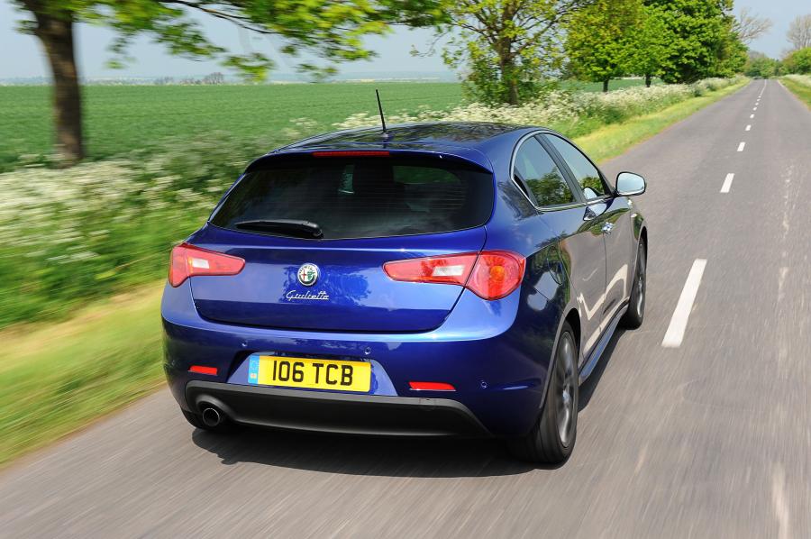  Alfa Romeo Giulietta Sportiva (940) 2014 года  (UK) (фото 8 из 48)